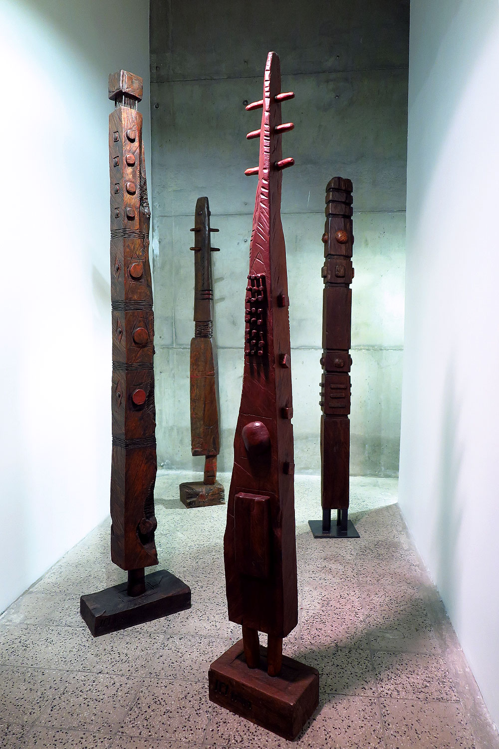 نمایشگاهی گروهی آثار ساخته شده با چوب در گالری پروژه های آران